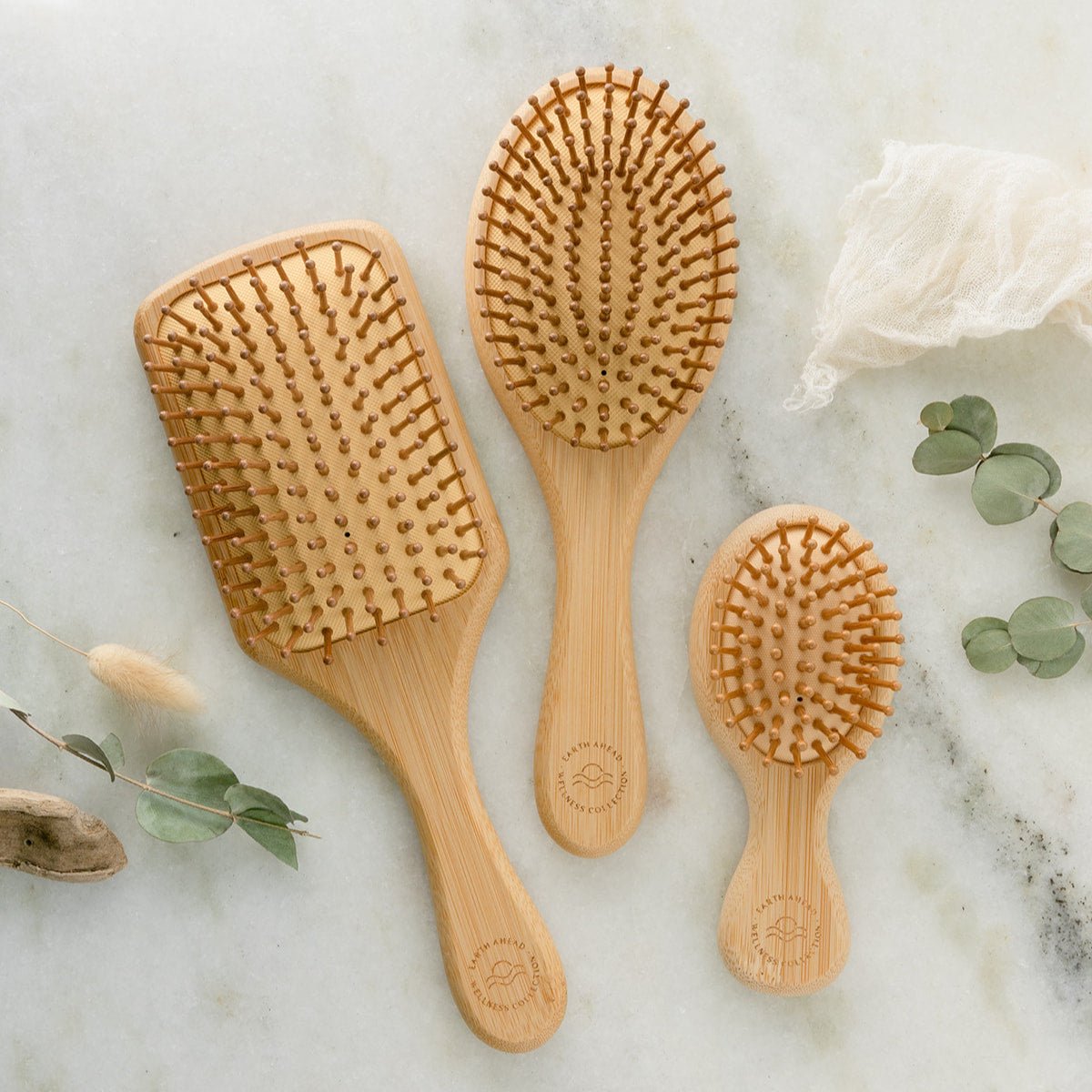 Oval Bamboo Hairbrush – Eco-Friendly and Gentle on Hair