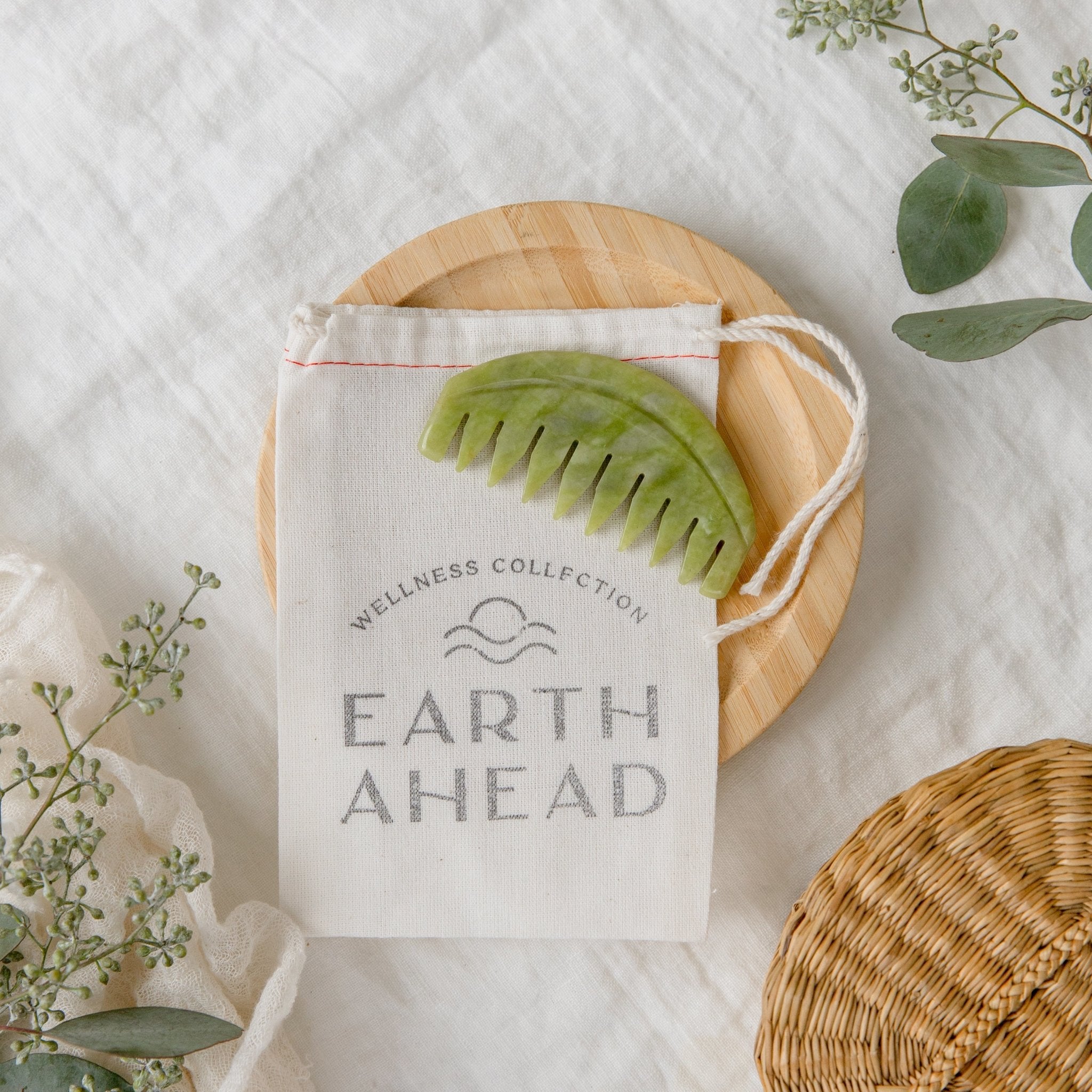 Jade Hair Comb and Scalp Massager - Earth Ahead