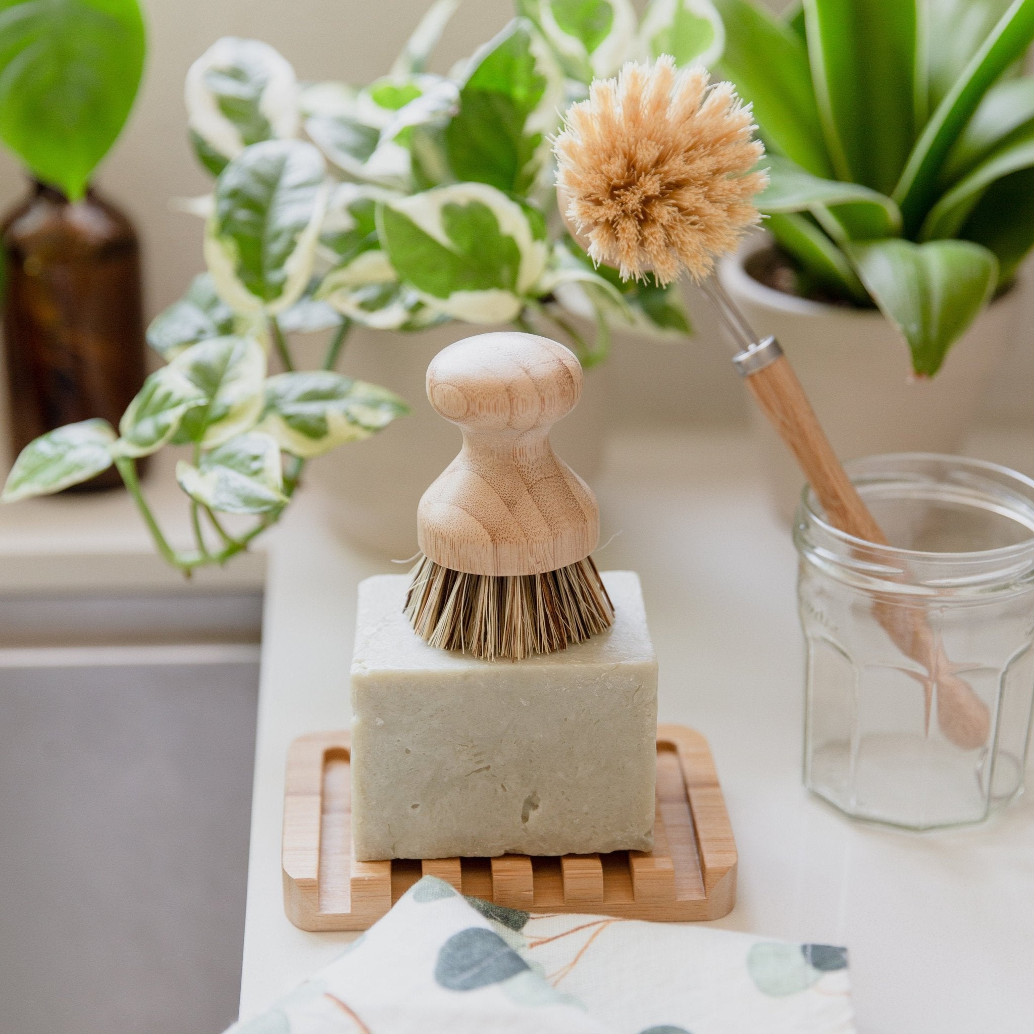 Sustainable Kitchen Bundle: Solid Dish Soap, Waterfall Soap Dish, Sisal Cleaning Brush, Pot Scrubber - Earth Ahead
